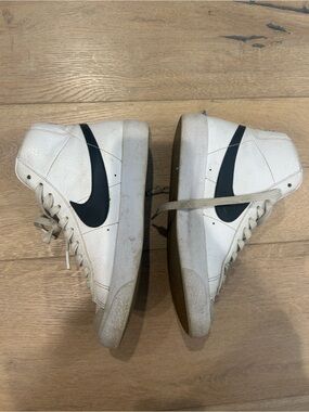 Nike blazers White High-Top Sneakers